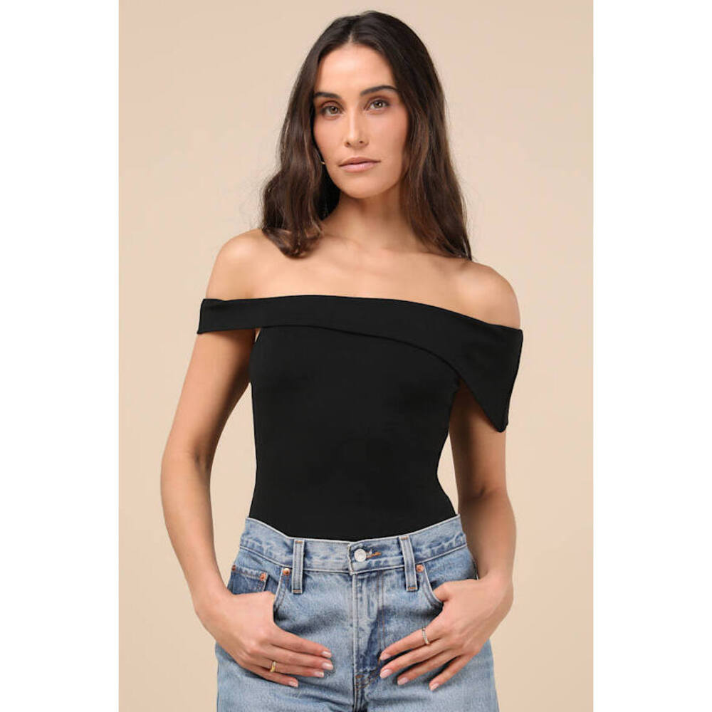 NWT Lulus Lorina Black Asymmetrical Off-the-shoulder Top - Size M